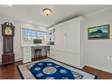 17075 Old River Drive Lake Oswego OR 97034