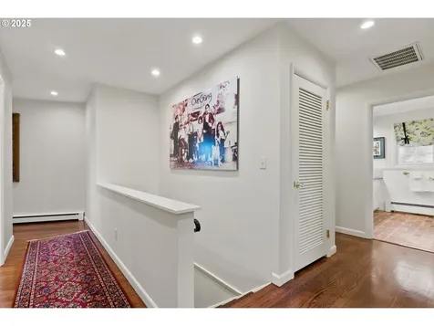 17075 Old River Drive Lake Oswego OR 97034