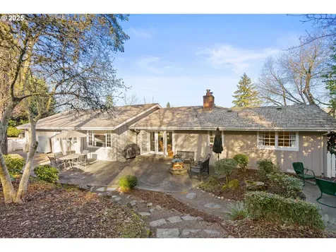 17075 Old River Drive Lake Oswego OR 97034