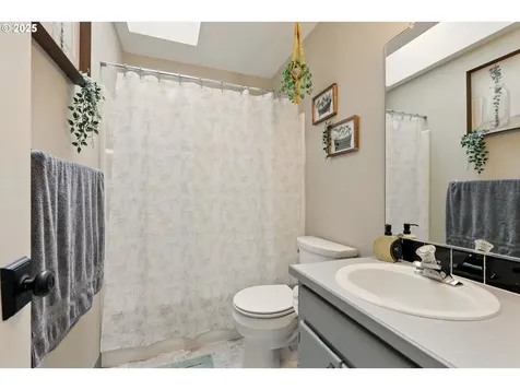 1509 SE Solomon Loop Vancouver WA 98683
