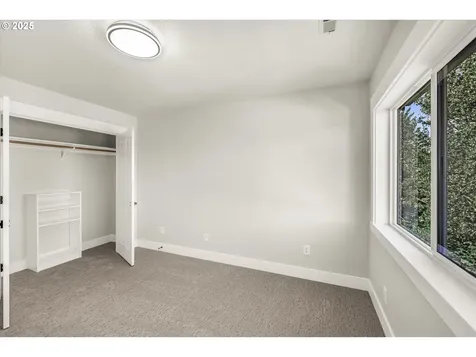 7026 SE 156th Avenue Portland OR 97236