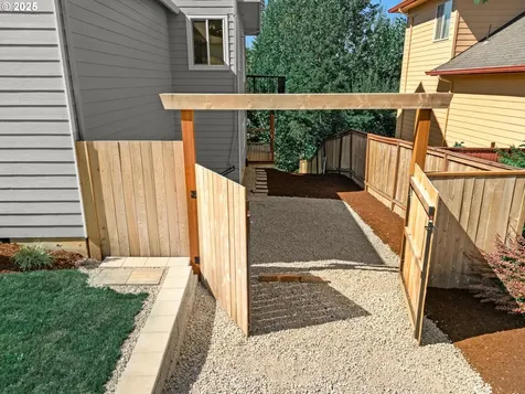 7026 SE 156th Avenue Portland OR 97236