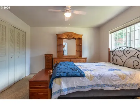 956 W Pilger Street Roseburg OR 97471
