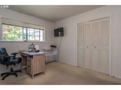 956 W Pilger Street Roseburg OR 97471