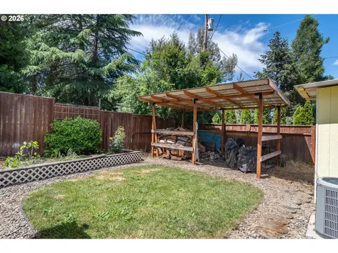 956 W Pilger Street Roseburg OR 97471