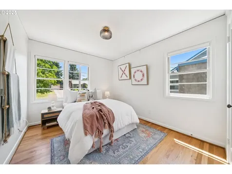 2541 SE 75th Avenue Portland OR 97206