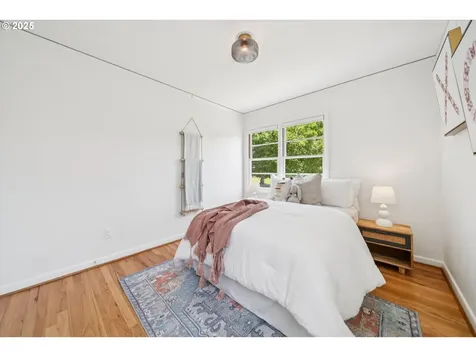 2541 SE 75th Avenue Portland OR 97206