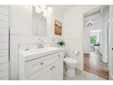 2541 SE 75th Avenue Portland OR 97206