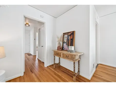 2541 SE 75th Avenue Portland OR 97206