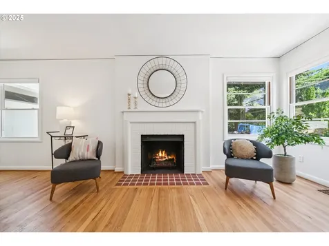2541 SE 75th Avenue Portland OR 97206