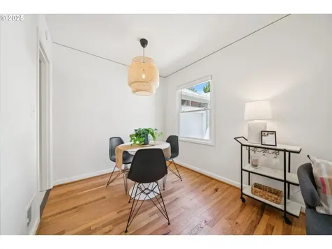 2541 SE 75th Avenue Portland OR 97206