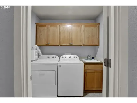 2170 Bobcat Avenue SW Albany OR 97321