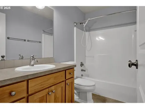2170 Bobcat Avenue SW Albany OR 97321