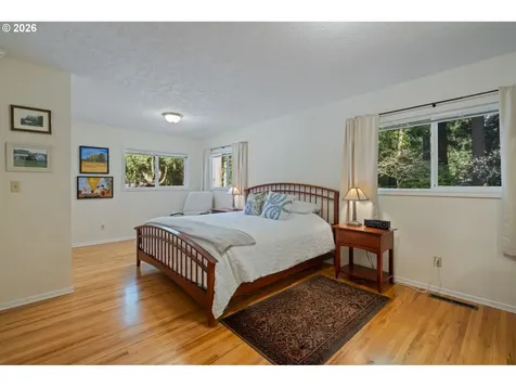 6167 SW Miles Court Portland OR 97219