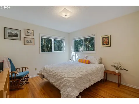 6167 SW Miles Court Portland OR 97219
