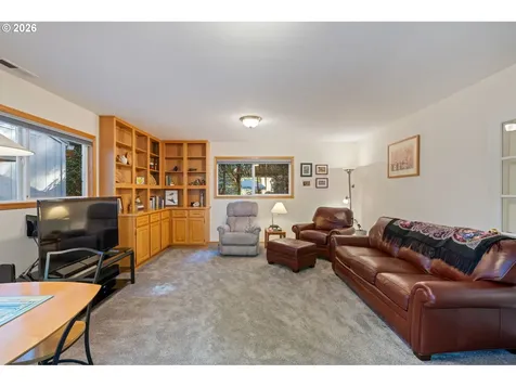6167 SW Miles Court Portland OR 97219