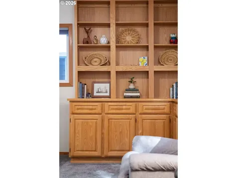 6167 SW Miles Court Portland OR 97219