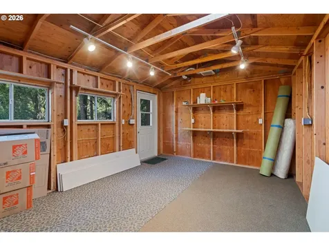 6167 SW Miles Court Portland OR 97219
