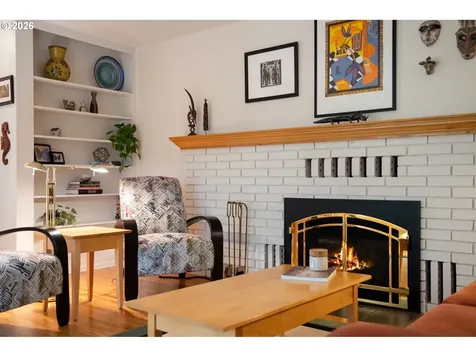6167 SW Miles Court Portland OR 97219