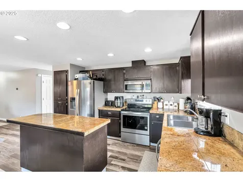 16604 NE 80th Street Vancouver WA 98682