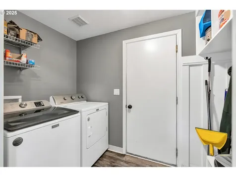16604 NE 80th Street Vancouver WA 98682