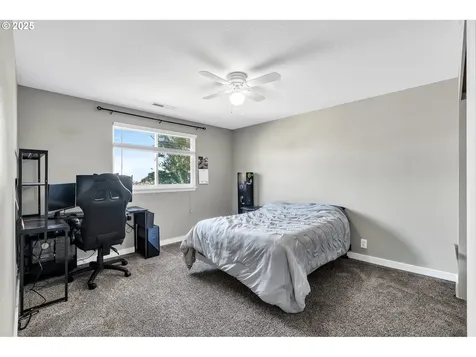 16604 NE 80th Street Vancouver WA 98682