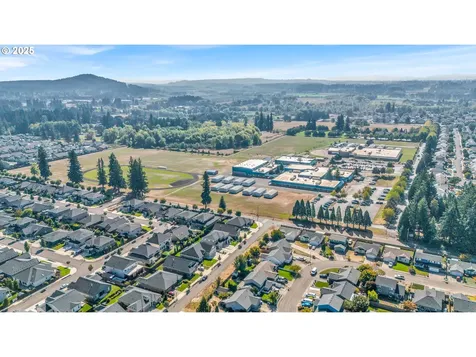 16604 NE 80th Street Vancouver WA 98682