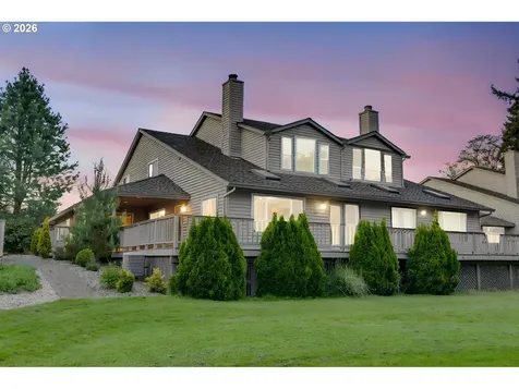 1522 NE Marine Drive Portland OR 97211