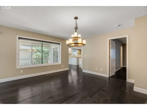 1522 NE Marine Drive Portland OR 97211