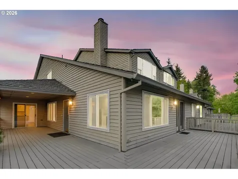 1522 NE Marine Drive Portland OR 97211