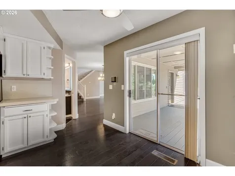 1522 NE Marine Drive Portland OR 97211