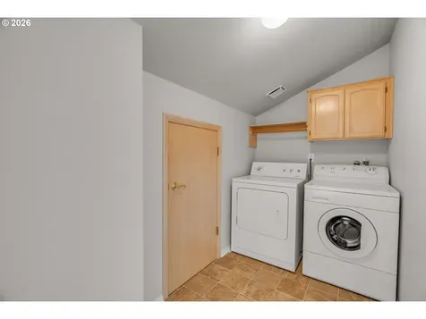 1522 NE Marine Drive Portland OR 97211