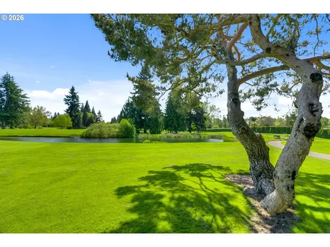 1522 NE Marine Drive Portland OR 97211