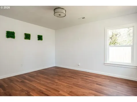 6555 SE 71st Avenue Portland OR 97206
