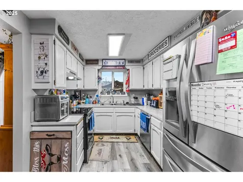 1163 Rafael Street N Keizer OR 97303