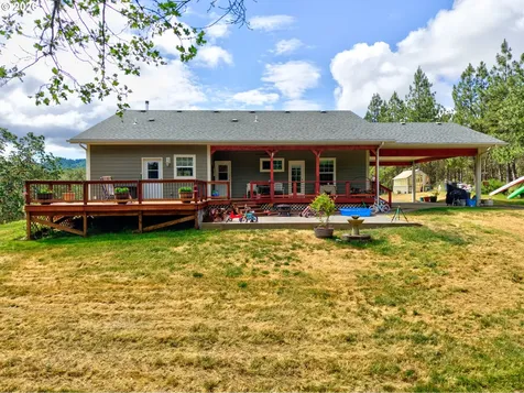 445 Green Valley Road Oakland OR 97462