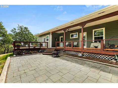 445 Green Valley Road Oakland OR 97462