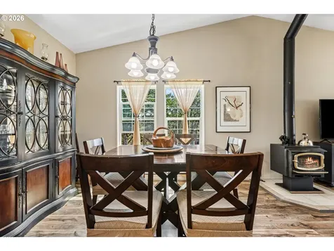 445 Green Valley Road Oakland OR 97462