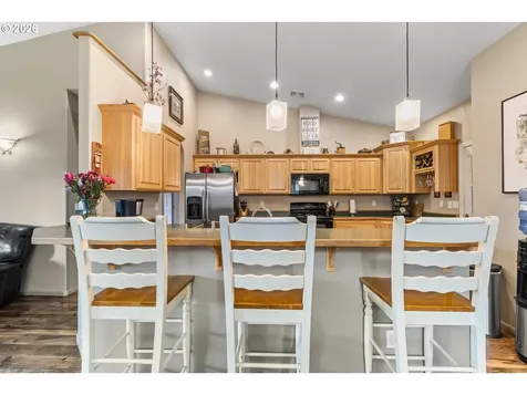 445 Green Valley Road Oakland OR 97462