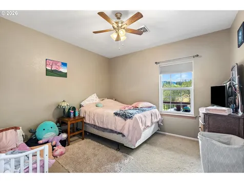 445 Green Valley Road Oakland OR 97462