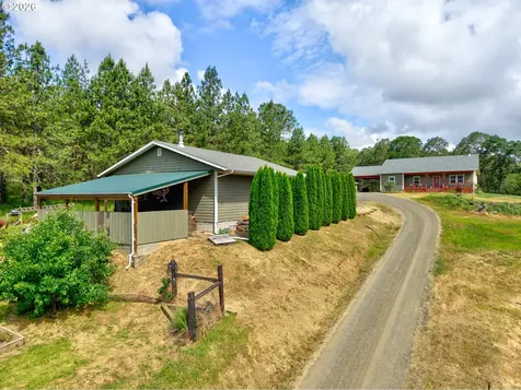 445 Green Valley Road Oakland OR 97462