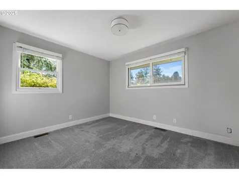 8425 SW Homewood Street Portland OR 97225
