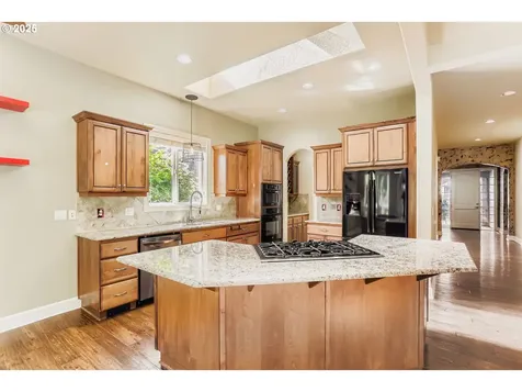 1339 SE 15th Avenue Canby OR 97013