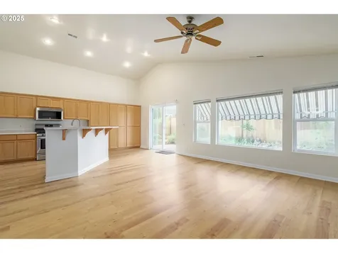 5470 Jeffrey Way Eugene OR 97402