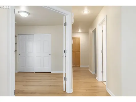 5470 Jeffrey Way Eugene OR 97402