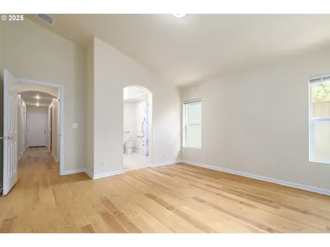 5470 Jeffrey Way Eugene OR 97402