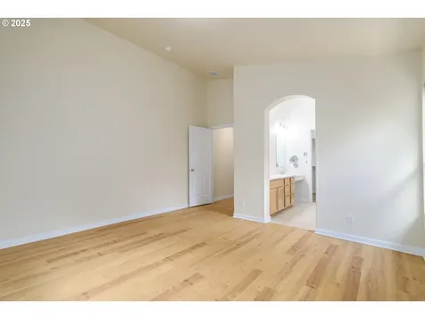 5470 Jeffrey Way Eugene OR 97402