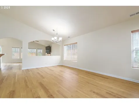 5470 Jeffrey Way Eugene OR 97402