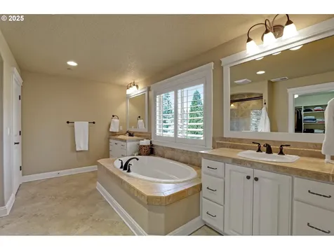 4790 Coho Lane West Linn OR 97068