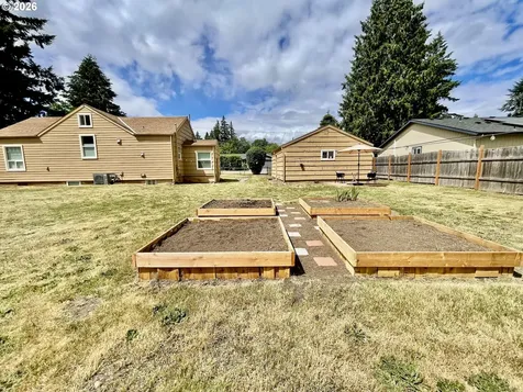 5901 SE Flavel Drive Portland OR 97206